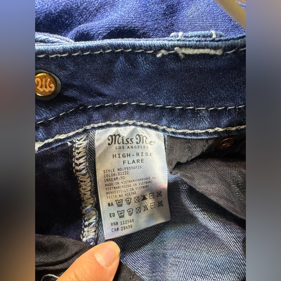 NWOT Miss Me High Rise Flare Leg Jeans Western Boho Cowgirl Size 28x30 - Picture 11 of 13